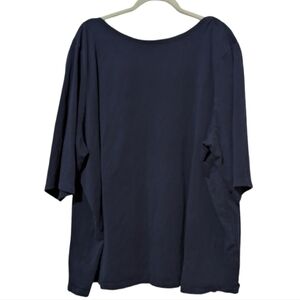 Catherine's size 4X blouse in navy with 3/4 sleeves